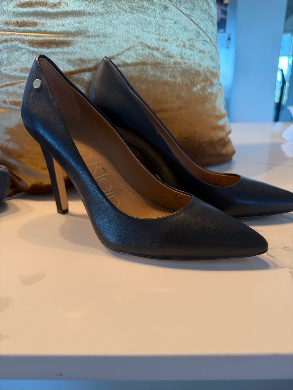 Calvin Klein Black Leather Pointed-Toe Stiletto Pumps